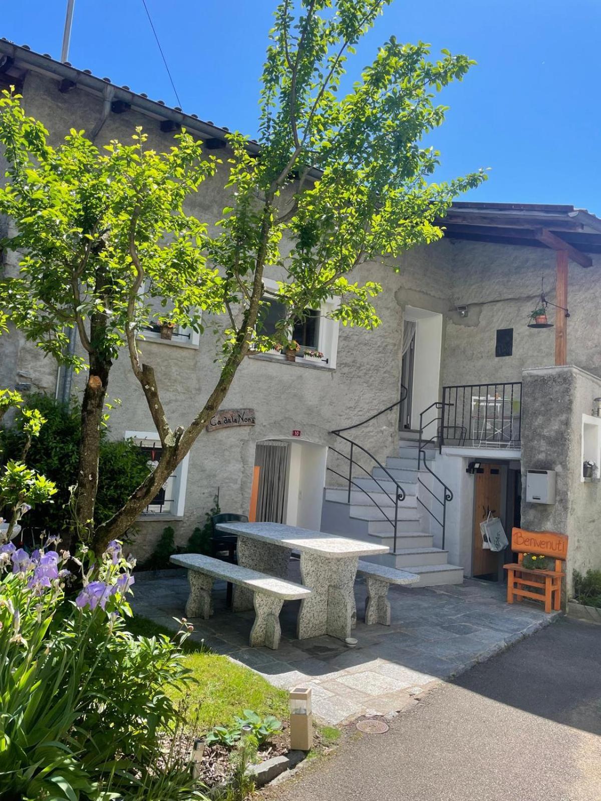 Ca Da La Nona Hotel Cavigliano Екстериор снимка